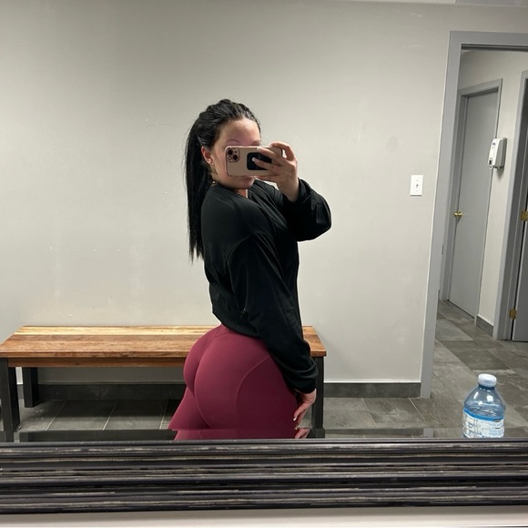 Meet your Posher, Gillian - Picture 1 of 1